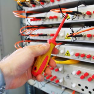 בדיקת רכיבי RF